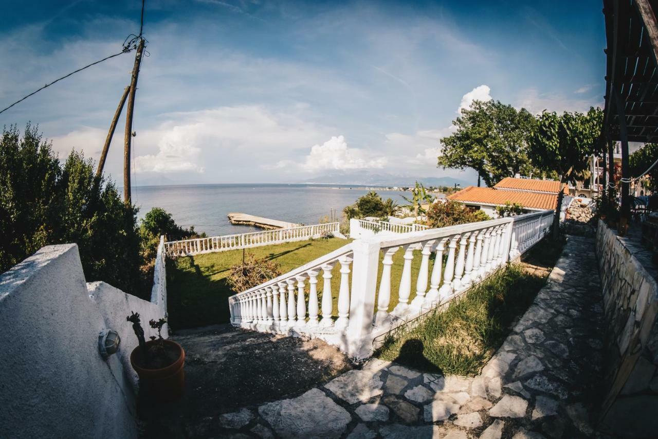 Villa Galanis By The Sea Ніфорейка Екстер'єр фото